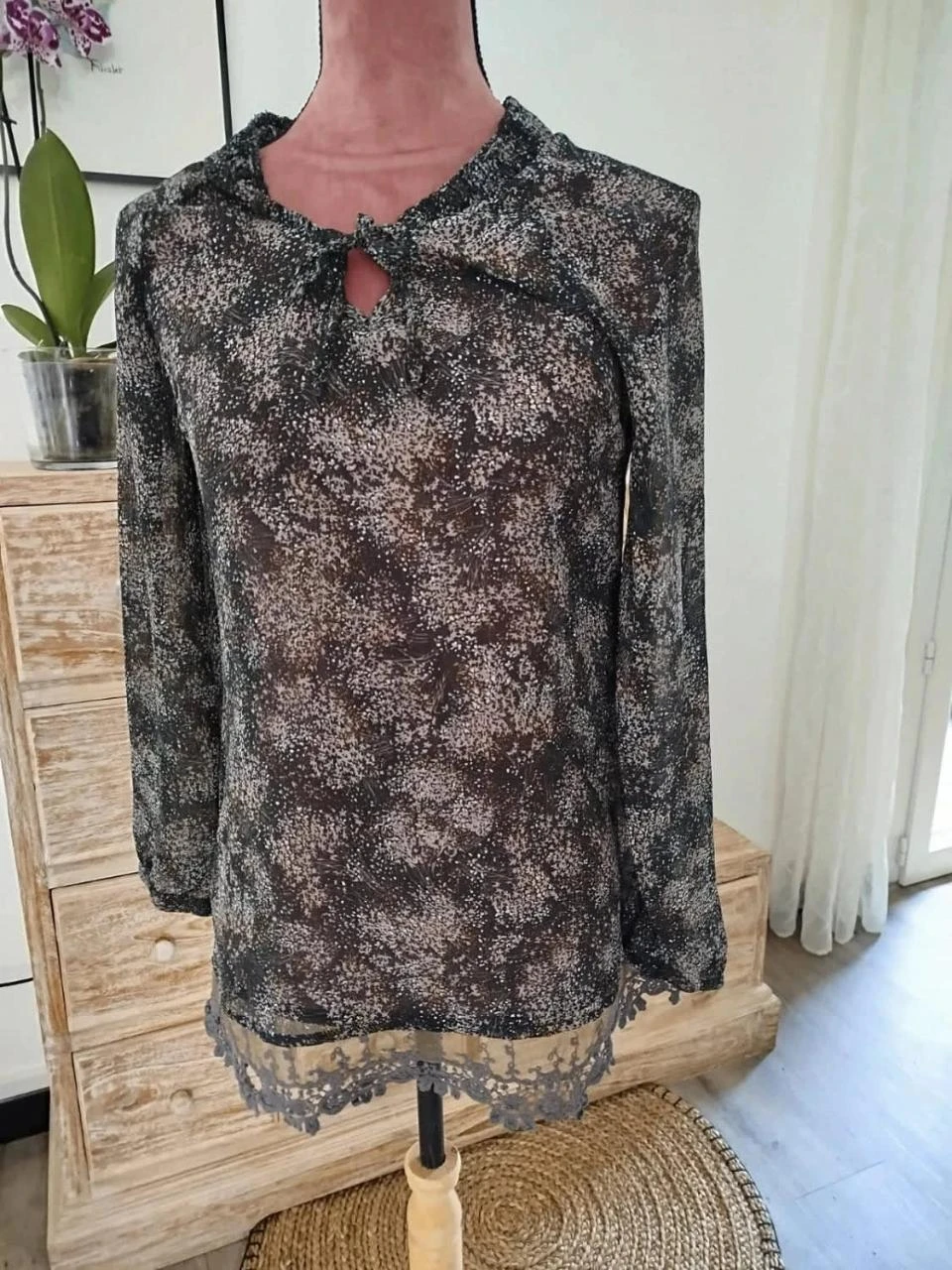 ๐ค Blouse noire transparente ร motif abstrait Femme Taille S / 36